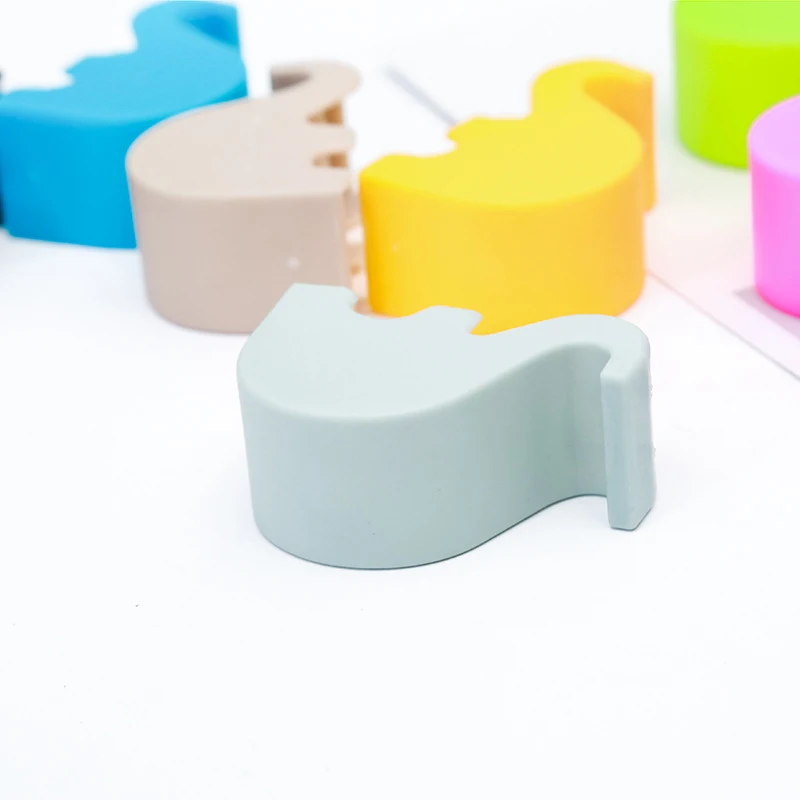

5Pcs Universal Mini Elephant Smart Phone Table Desk Mount Stand Holder for Mobile Phone Tablets ND998