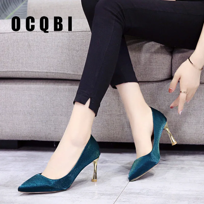 Женские свадебные туфли лодочки классические на высоком каблуке 8 см с острым