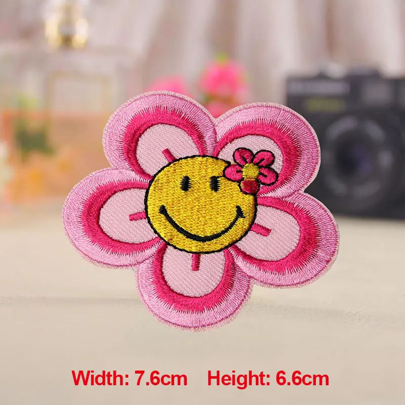 1 шт. железные нашивки для одежды вышитый значок цветок с улыбкой патчи лица сумка
