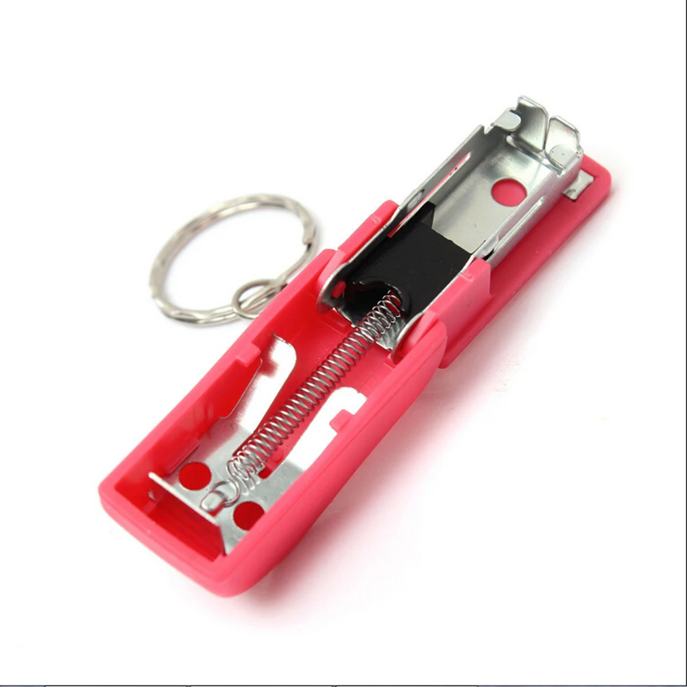 Mini Keychain Stapler For Home Office School Supply Paper Document Bookbinding Machine Tool Gifts Color Random 2017 | Канцтовары для