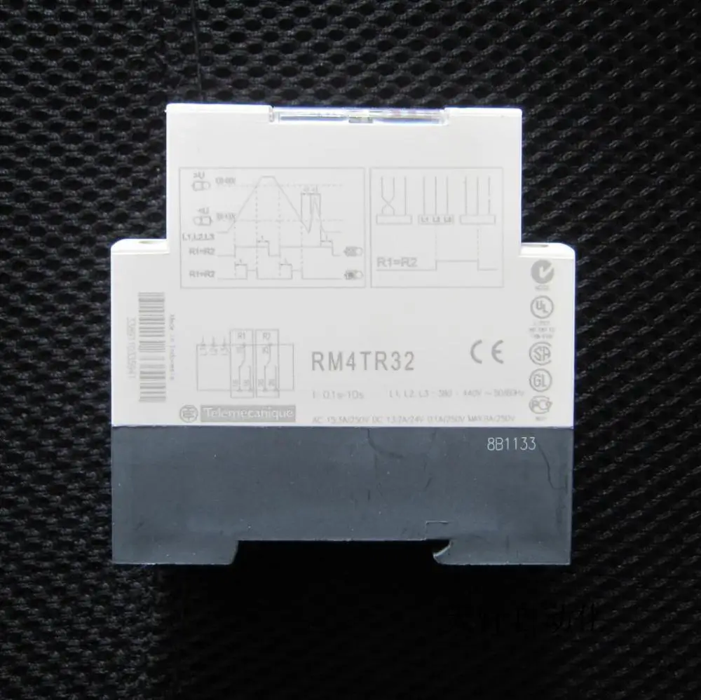 RM4TR32 Φ контроль напряжения Защита от сбоя фазы Трехфазная перенапряжения |