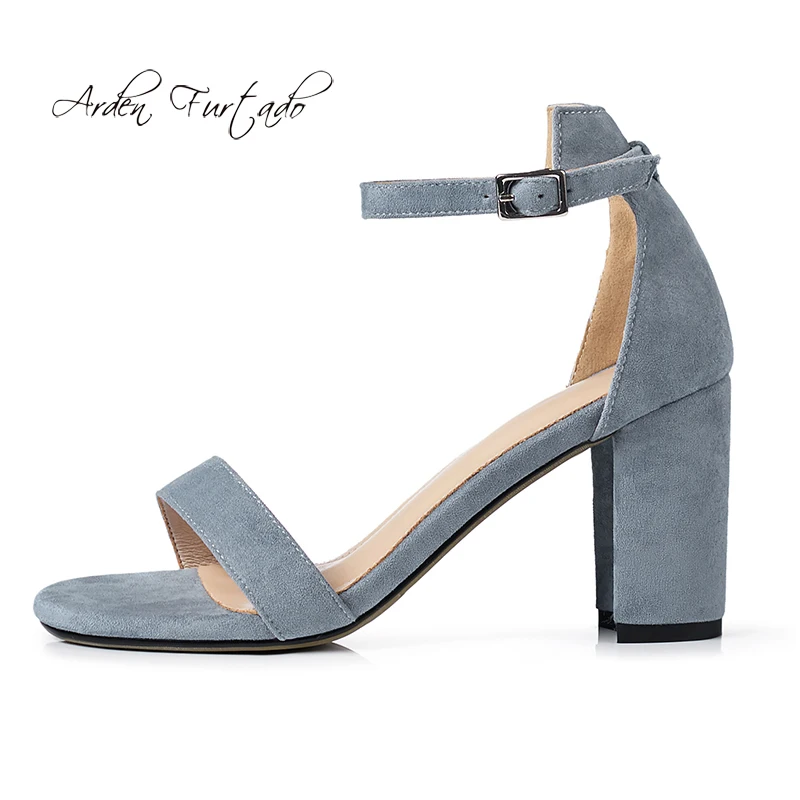 Женская летняя замшевая обувь на массивном каблуке Размеры 33 40|Боссоножки и