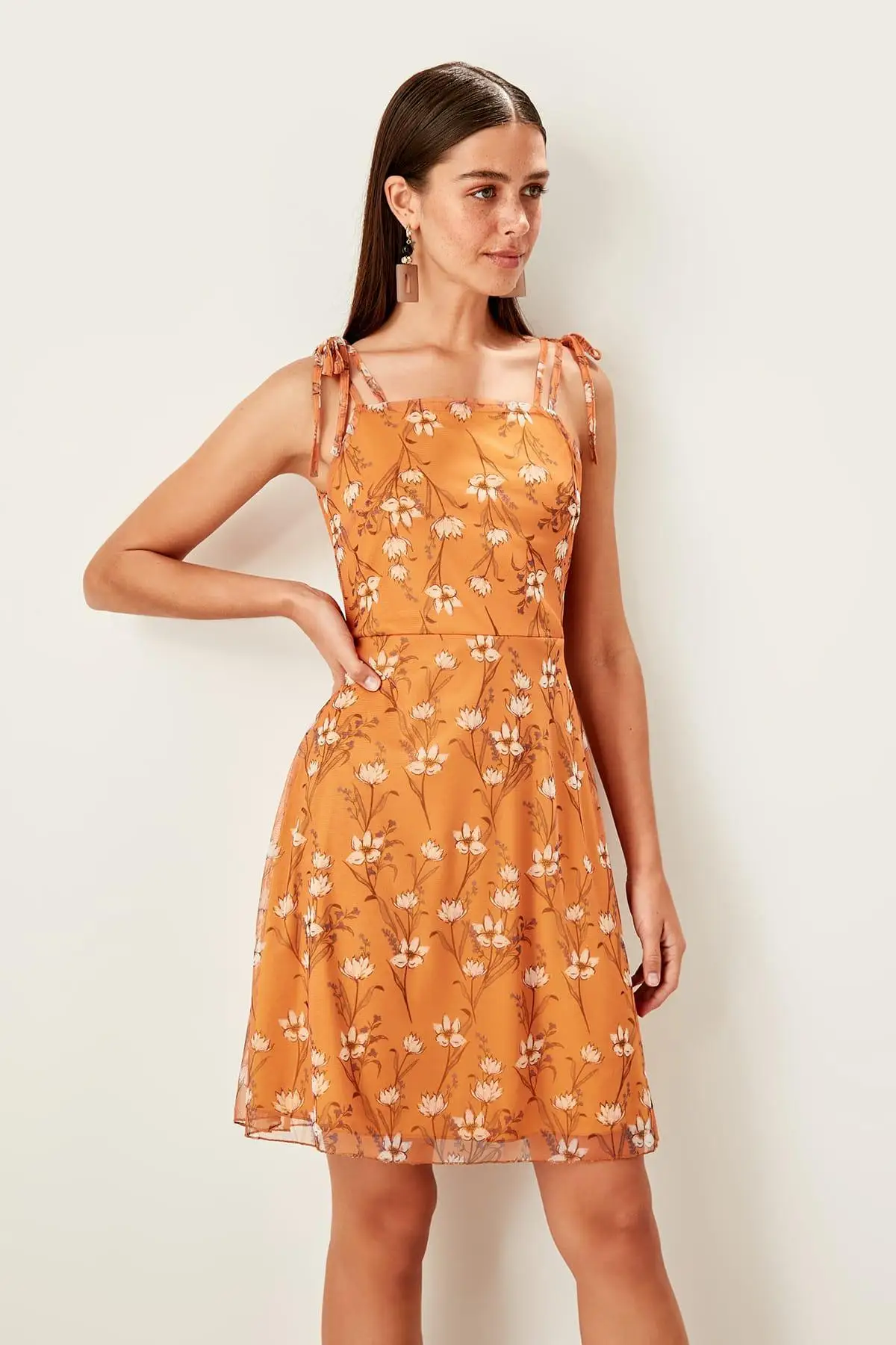 Trendyol трикотажное платье с рисунком верблюжьего цветка TWOSS19OS0110|Женские платья| |