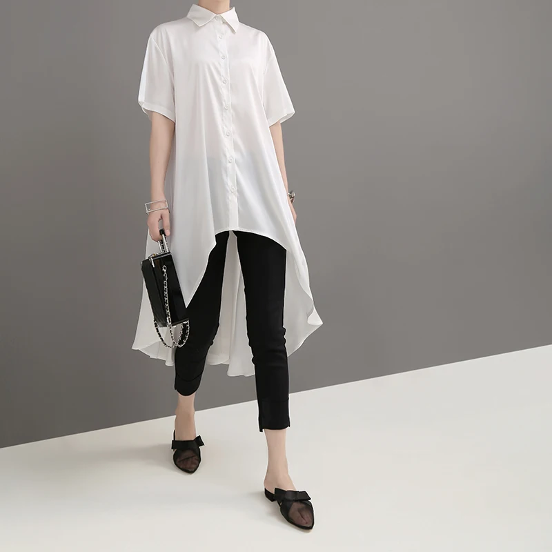 Женская длинная блузка однотонная белая повседневная рубашка модель 5202 с