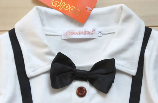 Комплект одежды в полоску для мальчика белая рубашка с бабочкой + повседневные