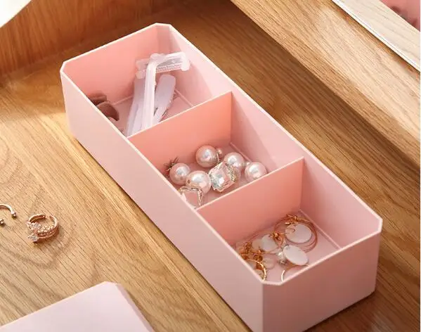 Настольный органайзер для хранения косметики с 3 ячейками мелочей пылезащитный