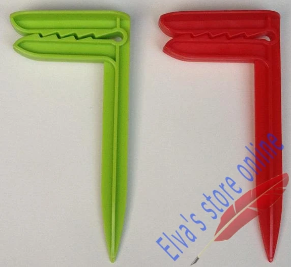 

2 sets Retail Low Price High quality PP Plastic Beach Towel Bath Towel Clip