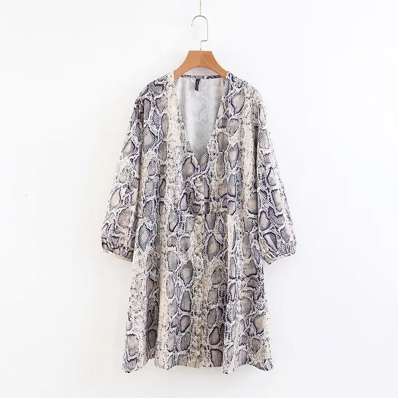 2018 women sexy V neck snake pattern dress elastic waist three quarter sleeve pleated buttons casual mini vestidos | Женская одежда