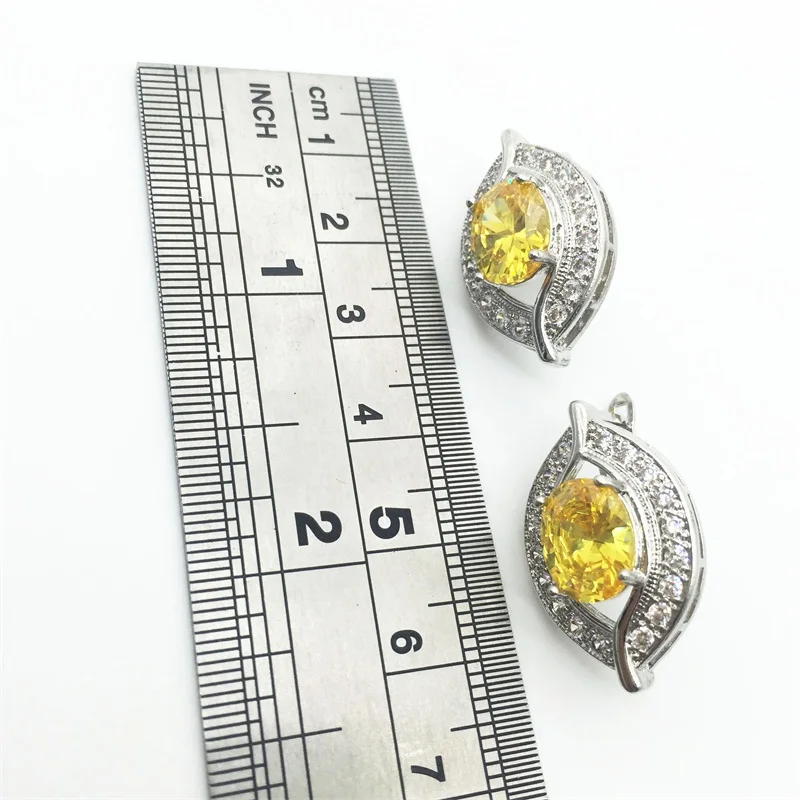 Набор ювелирных изделий в форме одного глаза золотые желтые белые женские