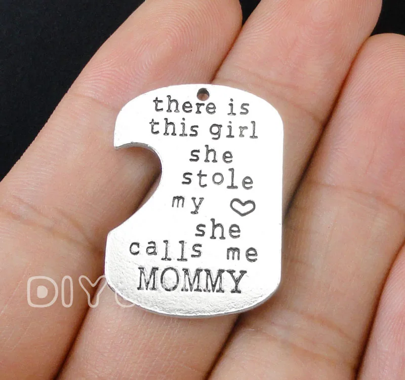 10pcs Mommy's подвески для девушки античное серебро есть эта девушка она украла мое