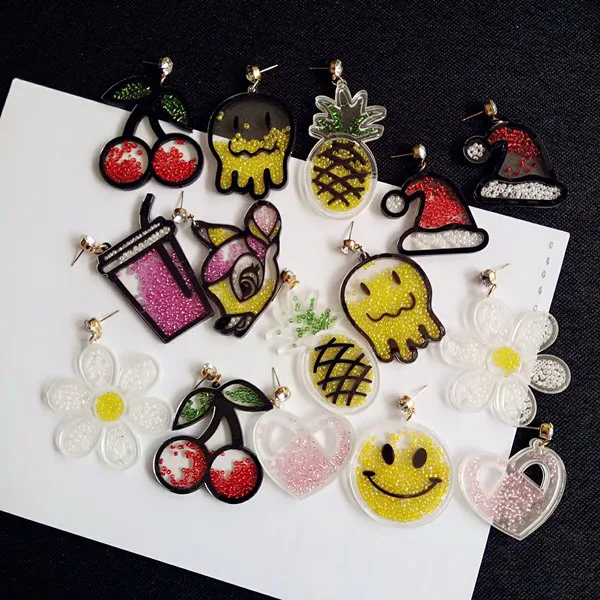 Милый яркий мультфильм новый дизайнер улыбающееся лицо попкорн Рождество шляпа