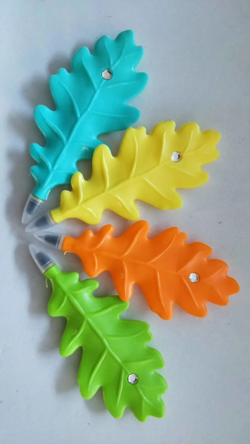 

[Free shipping] NEW !Promotional Craft pen, Leaf Shape pens with Magnetism !! 30pcs /lot