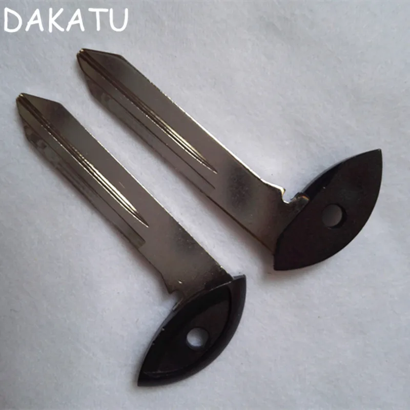 

DAKATU Emergency Smart Spare Key Blade for Chrysler 300 Dodge Journey Grand Voyager Commander Sebring Smart Insert key blade