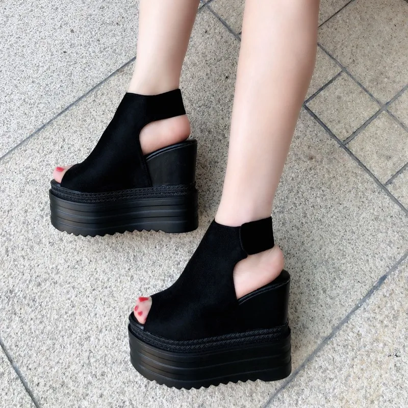 Женские босоножки на танкетке 13 см серебристые сандалии очень высоком каблуке