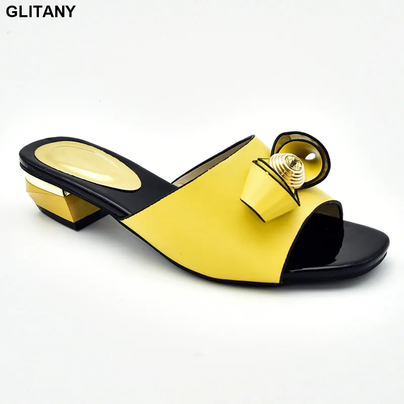 Новое поступление женские свадебные туфли лодочки украшенные стразами без