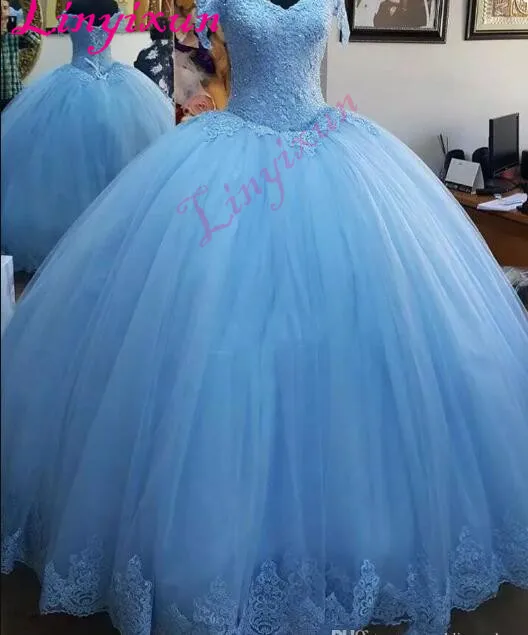

Light Blue Ball Gown Princess Quinceanera Dresses Cap Sleeve Appliques Beaded Tulle Lace up Back Prom Dresses Sweet 16 Dresses