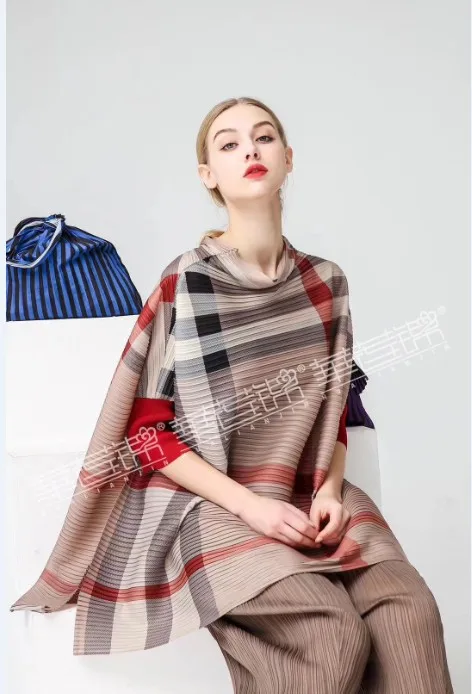 Miyake fold стоячий воротник три четверти рукав летучая мышь печати свободная футболка
