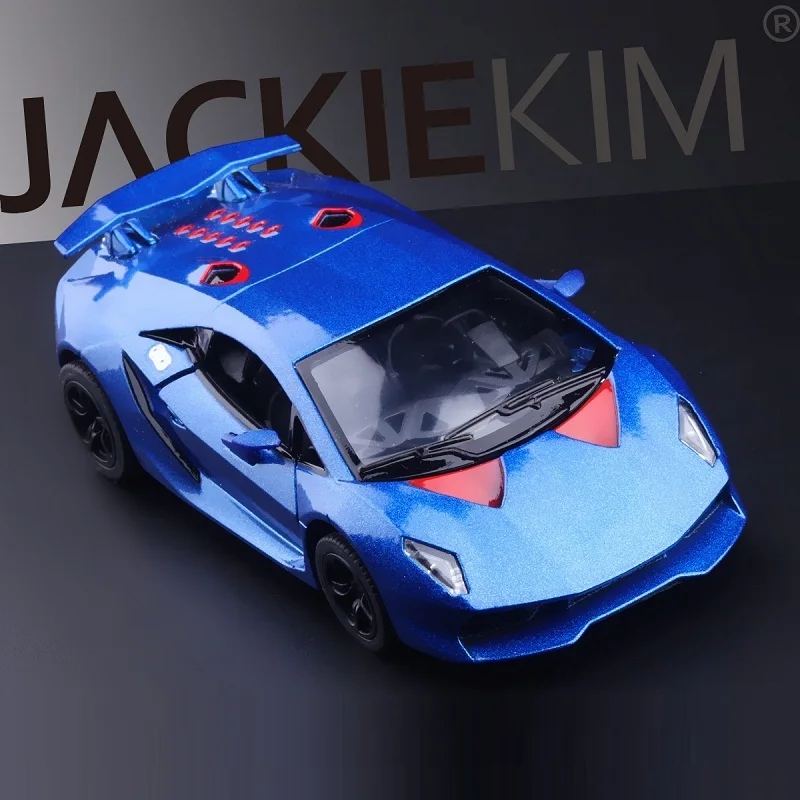 Высокая имитация изысканных литых и игрушечных транспортных средств: KiNSMART