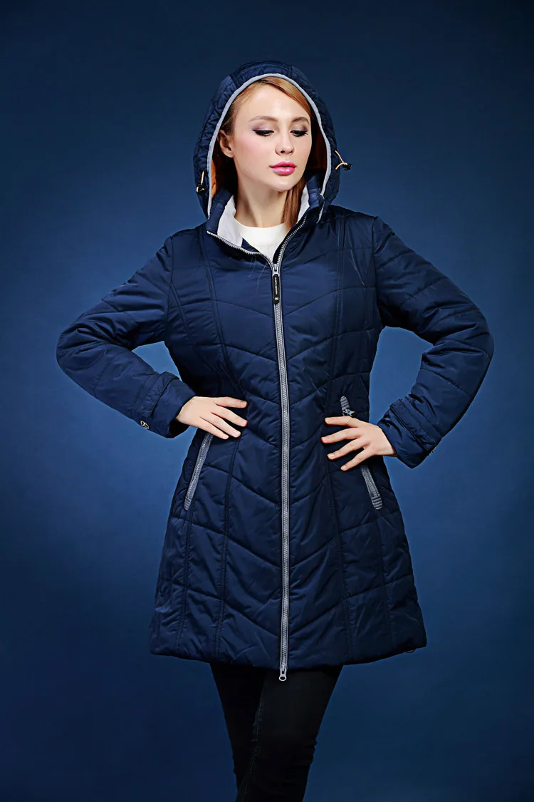 Европейская зимняя куртка женская однотонная свободная с капюшоном длинная