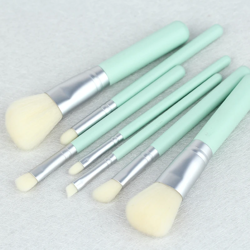 Набор кистей для макияжа начинающих набор из синтетических волос Тональная