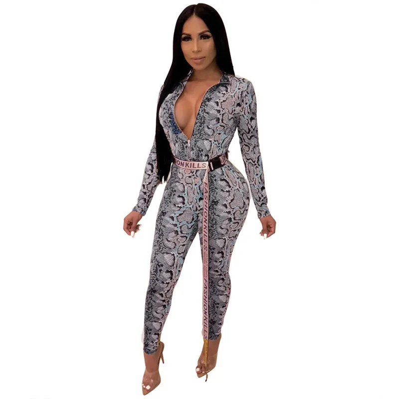 Женский комбинезон на молнии с принтом змеиной кожи и V образным вырезом| |