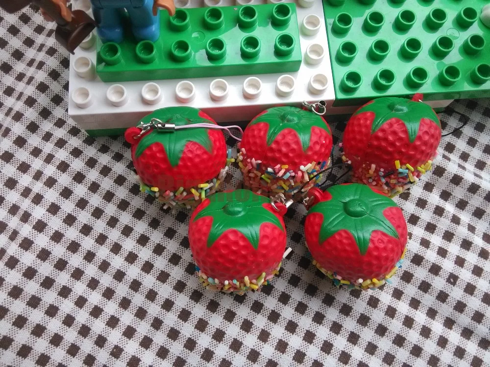 Большая обезьяна новый милый мультфильм клубника мягкий Шарм/PU ремешок для