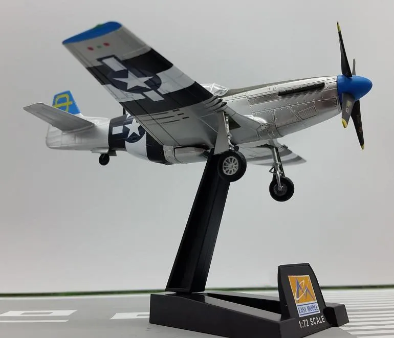 TRUMPETER 1: 72 WWII США P51D Mustang модель 37291 любимая модель