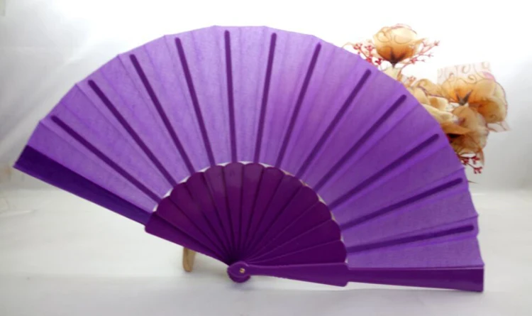 Purple Color 50 шт. пластиковый свадебный вентилятор, Дамский складной ручной вентилятор, персонализированные вечерние, свадебные сувениры и подарок, индивидуальное имя и дата - Цвет: Purple Color