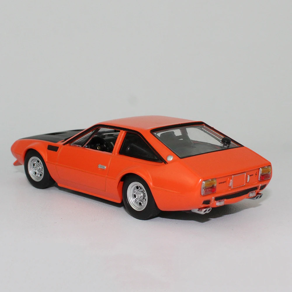 Модель HOMMAT 1/43 Jarama GTS (Боб Уоллес) 1972 модель автомобиля из металлического сплава