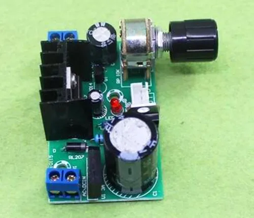 Бесплатная доставка! LM317 регулятор мощности/1.5A 1 25 V 37V Регулируемый постоянного