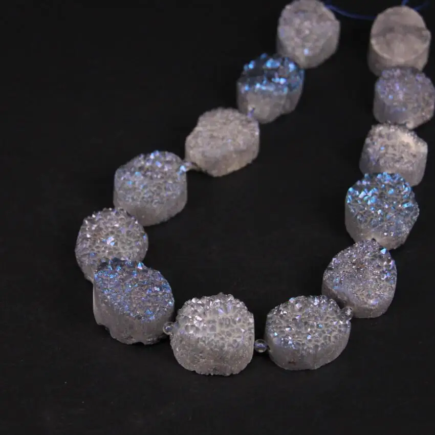 Прибл. 13 шт./нитка сине серая титановая натуральная кварцевая геодовая друзовая