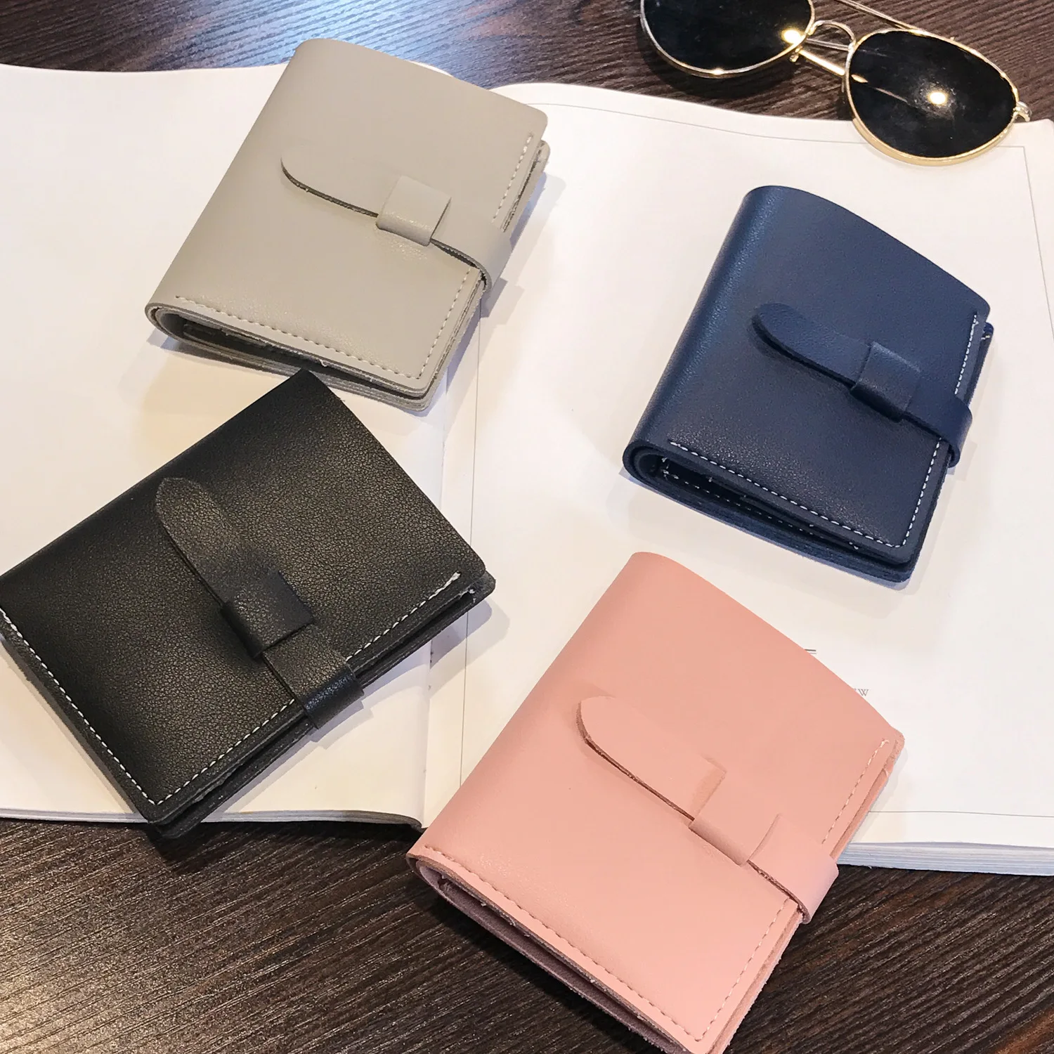 2018 новый кошелек тонкий короткий женский модный мягкий кожаный повседневный