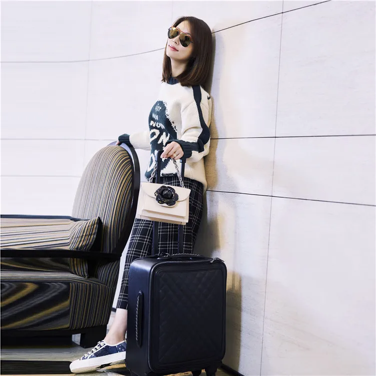 Неделя моды женский свитер костюм 2019 осень сексуальной полосатый широкий + мини -