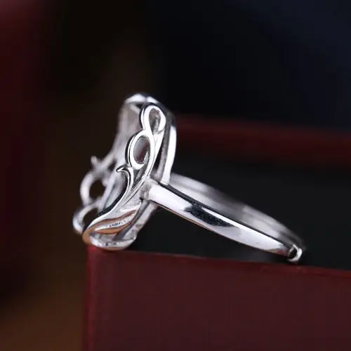 Женское кольцо из серебра 925 пробы обручальное с полукреплением овальным