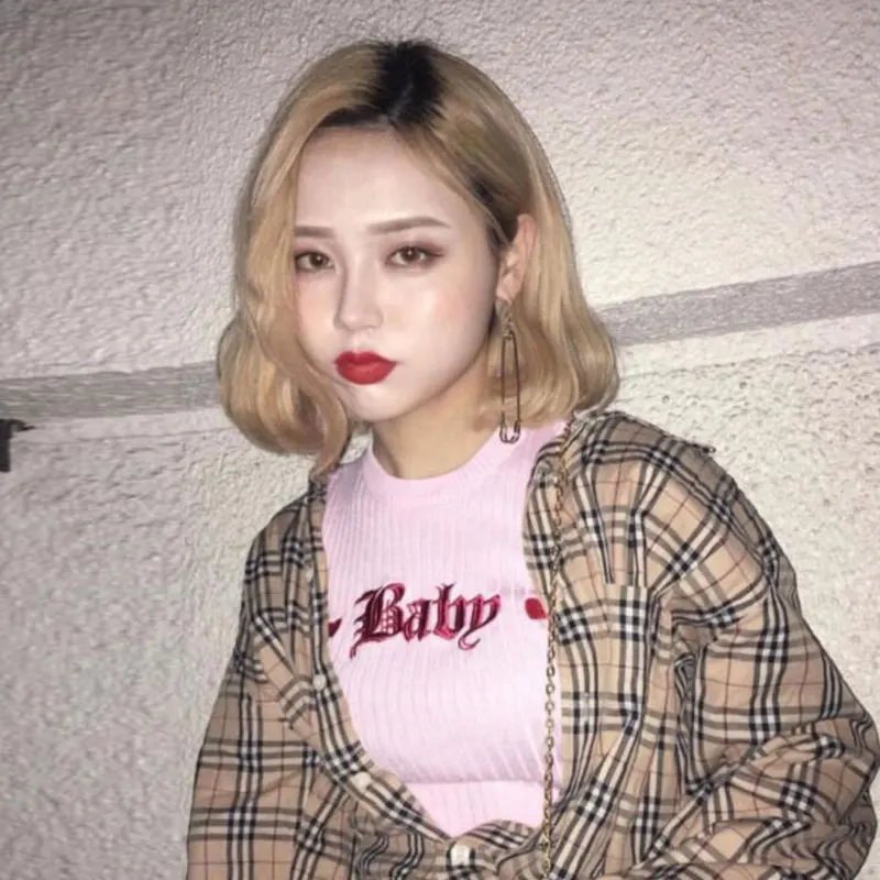 Новинка 2018 милая футболка стильная с вышивкой в виде сердца розовом цвете Harajuku kpop