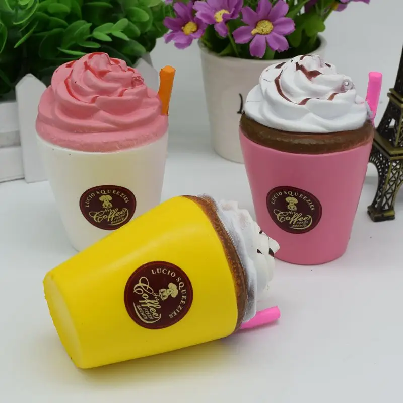 

Cup Cake Slow Rising Cream Scented Soft Party Favor Gift Decompression Toys For Children Adults stress relief squeezeToy gifts