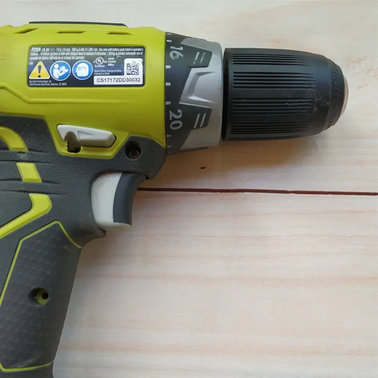Б/у RYOBI Liangming P208B18V портативная электрическая дрель горизонтальная дрель шуруповерт электроинструмент