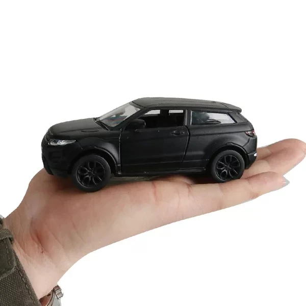 Лицензионная модель автомобиля 1/36 CH554008M BLack Evoque Diecast маленький автомобиль 5 дюймов