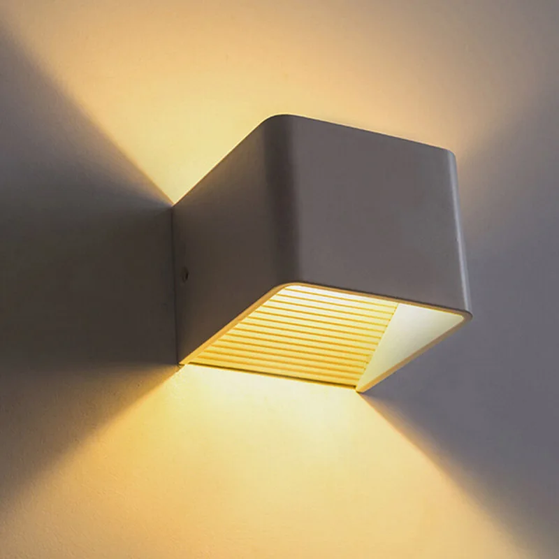 

2pcs/lot 5W LED Wall Lights Aluminum Up and Down Sconce Lighting LED Cube Lamp for Bathroom Vanity Lighting