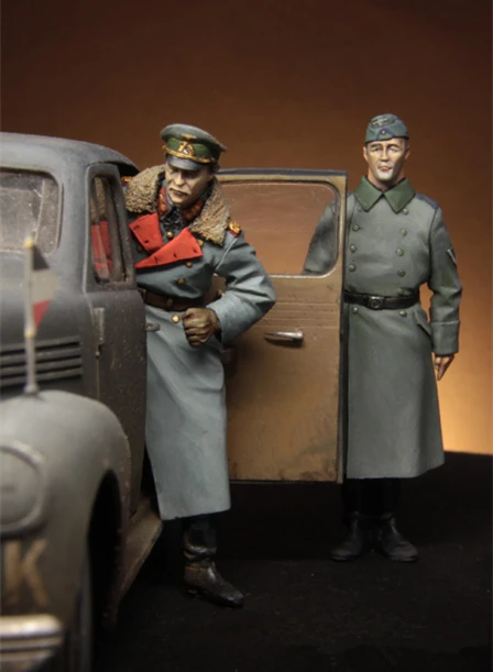 1/35 модельная фигурка из смолы комплект Немецкий генерал и его водитель в