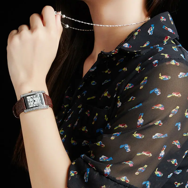 Новинка 2018 Брендовые женские часы модные бриллиантовое платье повседневные