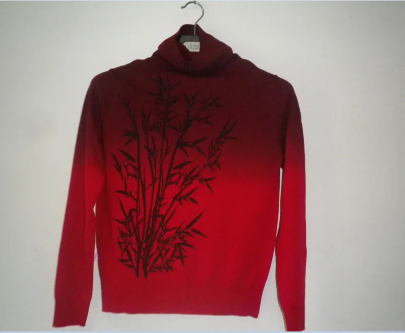 Женский кашемировый свитер с высоким воротником и принтом | Женская одежда