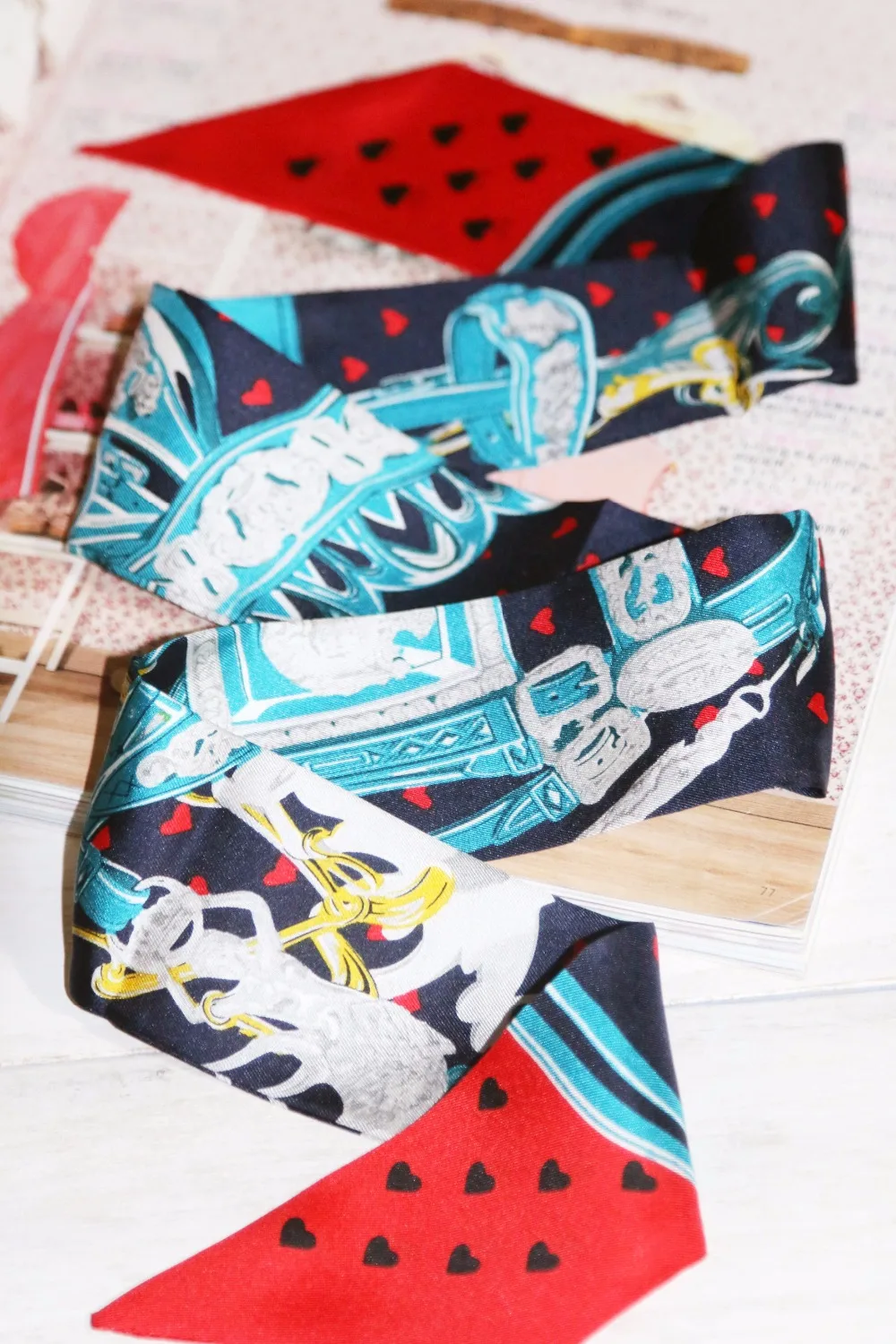 New Love Print Lady Neck Bags Decoration 100% Silk Riband Skinny Scarf Small Ribbon Hair Band Bandeaus Choker ZSBD100 |