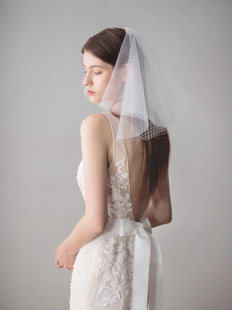 

Ivory Short Veils With Comb Bridal Veil Shoulder length Veil Wedding Accessories Veu de Noiva velos de novia V611