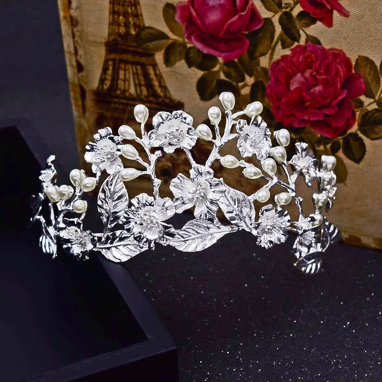 Новинка свадебный головной убор принцессы с жемчугом и стразами в виде листьев