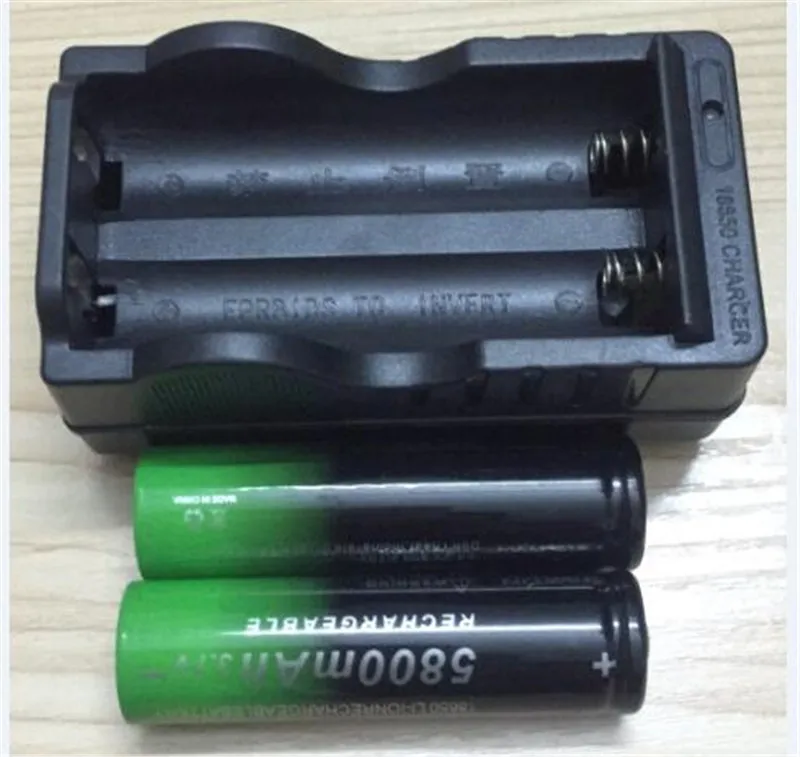 NoEnName_Null 2 шт 5800mAh литий-ионная 3,7 V перезаряжаемая батарея 18650+ зарядное устройство для ЕС/США 18650