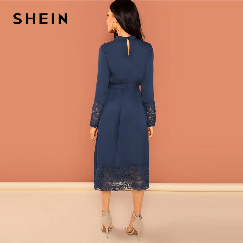 SHEIN Платье С Гипюровой Отделкой И Поясом, Миди Слатье С Воротником Стойкой И Длинными Рукавами