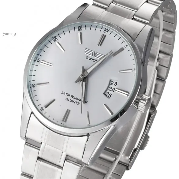 Новые 2015 мужчин мода часы свободного покроя стальной браслет кварцевый спорт