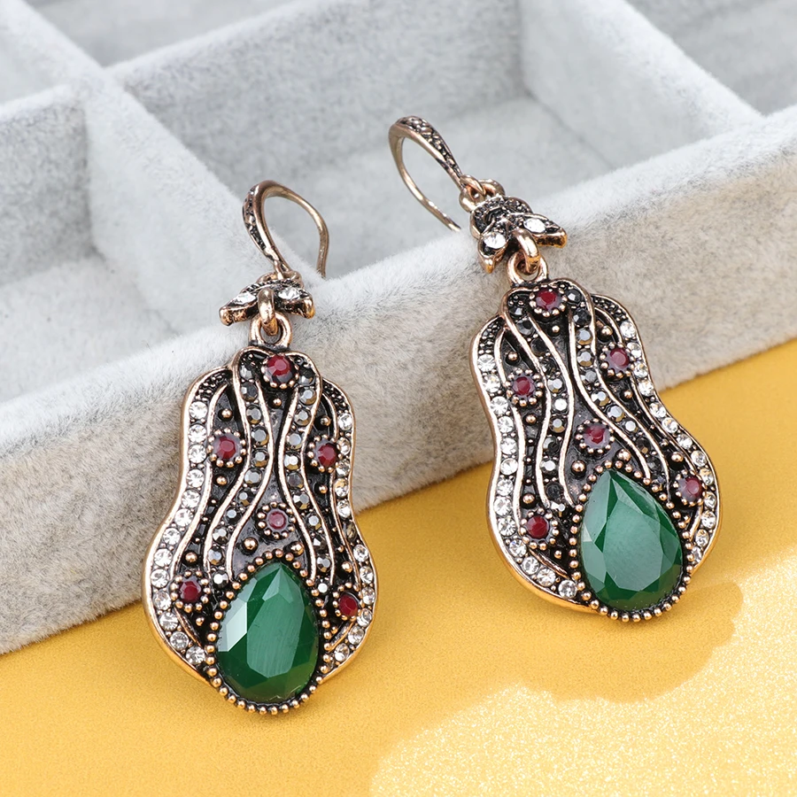 Kinel Богемские серьги капли для женщин Античный Золотой Цвет Панк Зеленый Смола