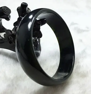 

Free Shipping>>> 63mm China Fashion Beautiful Black Gems Bangle Bracelet